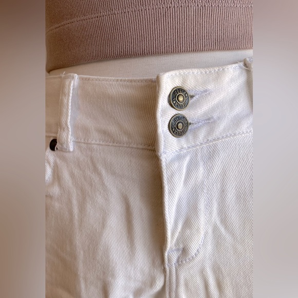 dELiA*s White Jean Shorts - Picture 2 of 6